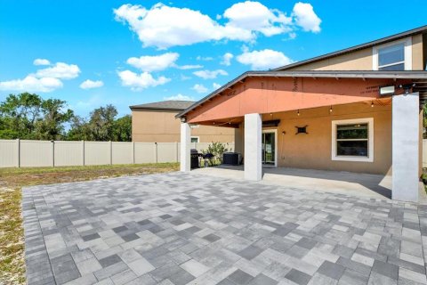 House in Wimauma, Florida 4 bedrooms, 177.81 sq.m. № 1690088 - photo 17