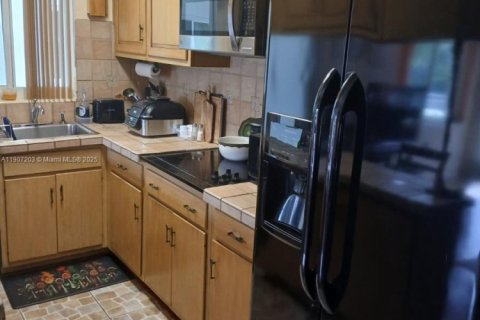 Copropriété à vendre à Fort Lauderdale, Floride: 2 chambres, 78.97 m2 № 1963486 - photo 3