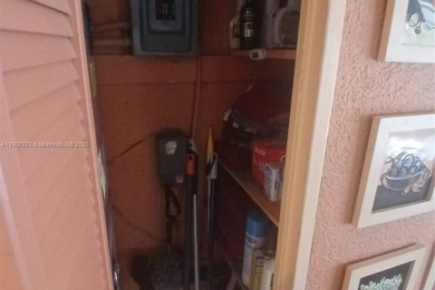 Copropriété à vendre à Fort Lauderdale, Floride: 2 chambres, 78.97 m2 № 1963486 - photo 22