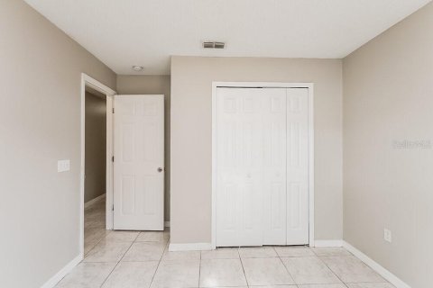 Casa en alquiler en Orlando, Florida, 4 dormitorios, 136.66 m2 № 1903328 - foto 12
