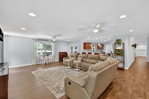Villa ou maison à vendre à Leesburg, Floride: 4 chambres, 280.75 m2 № 2097464 - photo 30