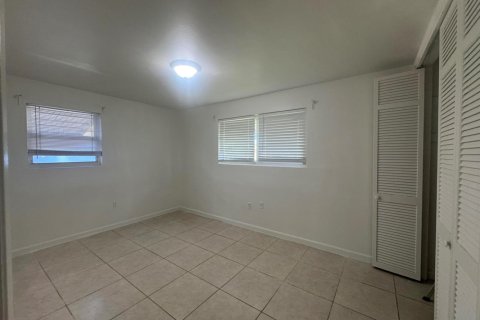 Casa en alquiler en Pembroke Pines, Florida, 3 dormitorios, 120.31 m2 № 2085846 - foto 16