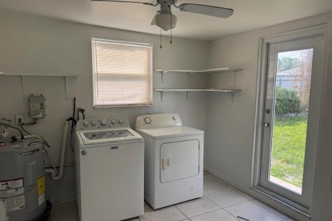 Casa en alquiler en Pembroke Pines, Florida, 3 dormitorios, 120.31 m2 № 2085846 - foto 10