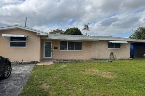 Casa en alquiler en Pembroke Pines, Florida, 3 dormitorios, 120.31 m2 № 2085846 - foto 5