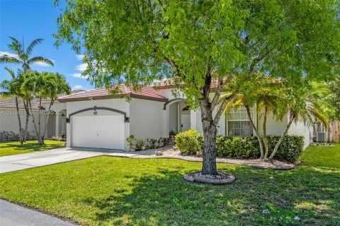 House in Homestead, Florida 4 bedrooms, 191.38 sq.m. № 2074677 - photo 3
