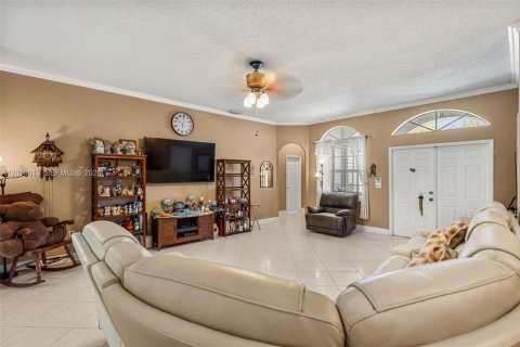 House in Homestead, Florida 4 bedrooms, 191.38 sq.m. № 2074677 - photo 9