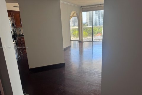 Condo in Aventura, Florida, 2 bedrooms  № 2253651 - photo 23