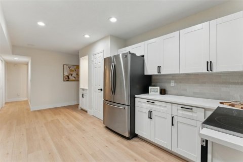 Villa ou maison à vendre à Palm Harbor, Floride: 4 chambres, 292.92 m2 № 1784585 - photo 11