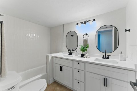 Villa ou maison à vendre à Palm Harbor, Floride: 4 chambres, 292.92 m2 № 1784585 - photo 29