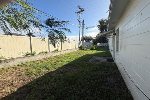 Villa ou maison à vendre à Lakeland, Floride: 3 chambres, 113.81 m2 № 2423862 - photo 16