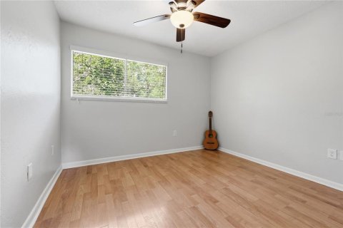 Townhouse in Gainesville, Florida 3 bedrooms, 109.25 sq.m. № 2102601 - photo 19
