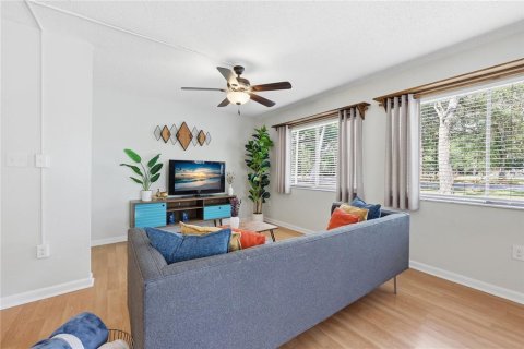 Townhouse in Gainesville, Florida 3 bedrooms, 109.25 sq.m. № 2102601 - photo 6
