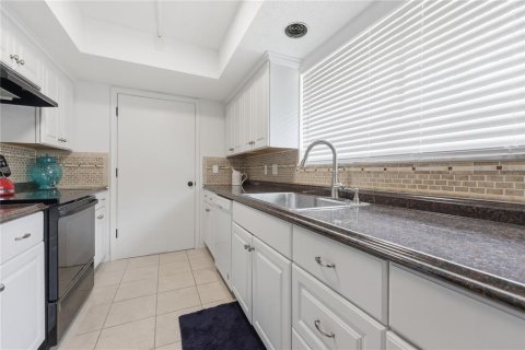 Townhouse in Gainesville, Florida 3 bedrooms, 109.25 sq.m. № 2102601 - photo 10