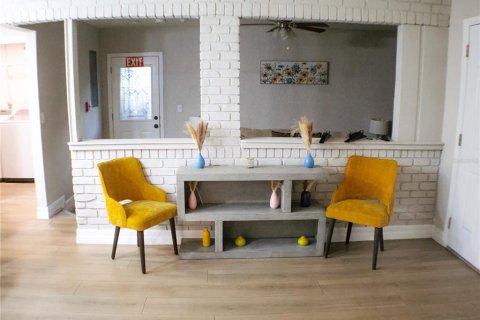 Villa ou maison à vendre à Orlando, Floride: 3 chambres, 112.97 m2 № 2352397 - photo 4