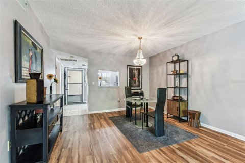Condominio en alquiler en Dunedin, Florida, 2 dormitorios, 96.62 m2 № 1650927 - foto 21