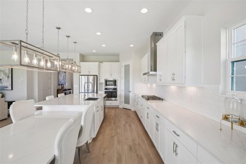 House in Fish Hawk, Florida 5 bedrooms, 326.83 sq.m. № 2151998 - photo 11