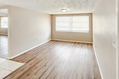 House in Holiday, Florida 3 bedrooms, 127.09 sq.m. № 1911659 - photo 7