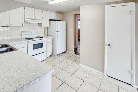 House in Holiday, Florida 3 bedrooms, 127.09 sq.m. № 1911659 - photo 4