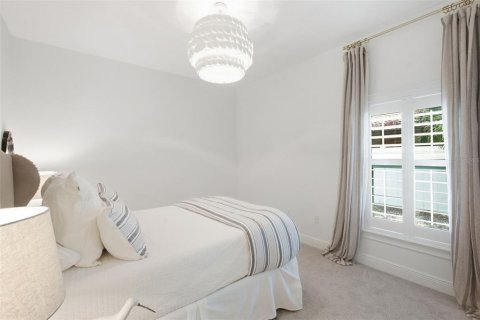 Casa en venta en Tampa, Florida, 5 dormitorios, 337.79 m2 № 2384495 - foto 22