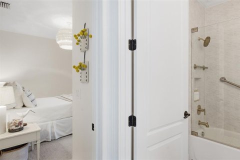Casa en venta en Tampa, Florida, 5 dormitorios, 337.79 m2 № 2384495 - foto 21