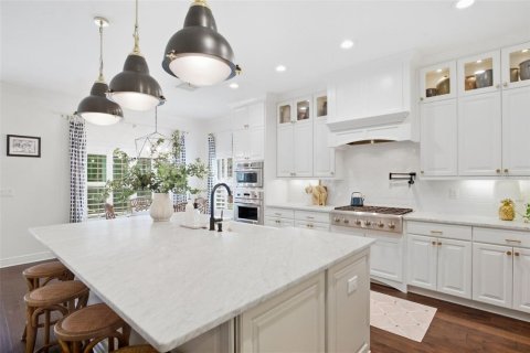 Casa en venta en Tampa, Florida, 5 dormitorios, 337.79 m2 № 2384495 - foto 18