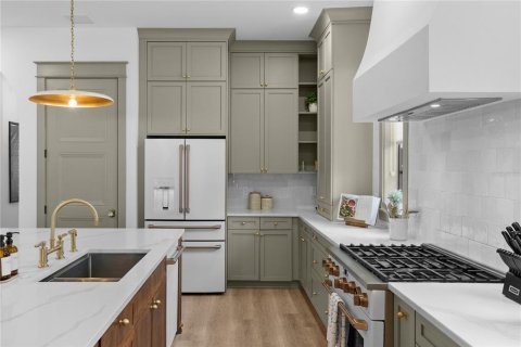 Touwnhouse à vendre à Tampa, Floride: 4 chambres, 299.33 m2 № 2324983 - photo 6