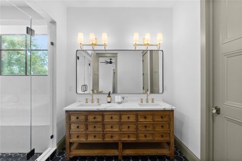 Touwnhouse à vendre à Tampa, Floride: 4 chambres, 299.33 m2 № 2324983 - photo 22