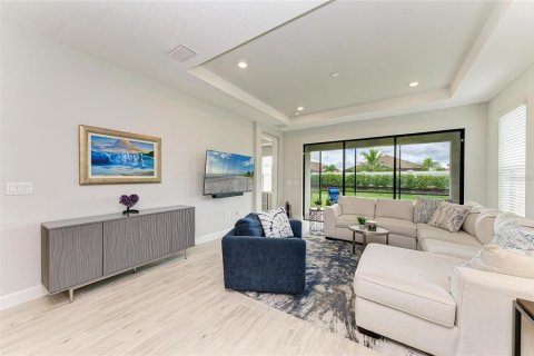 House in Bradenton, Florida 2 bedrooms, 144.74 sq.m. № 1915704 - photo 6