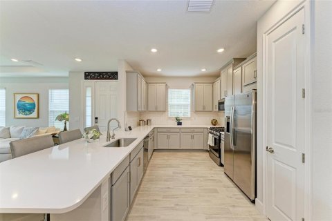 House in Bradenton, Florida 2 bedrooms, 144.74 sq.m. № 1915704 - photo 12