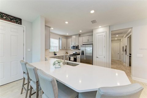 House in Bradenton, Florida 2 bedrooms, 144.74 sq.m. № 1915704 - photo 11