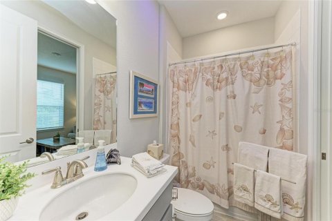 House in Bradenton, Florida 2 bedrooms, 144.74 sq.m. № 1915704 - photo 30