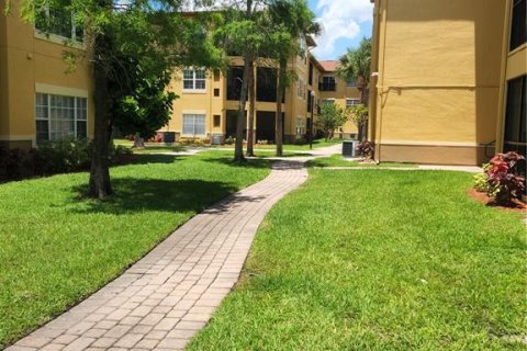 Copropriété à vendre à Tampa, Floride: 1 chambre, 82.68 m2 № 1808373 - photo 4