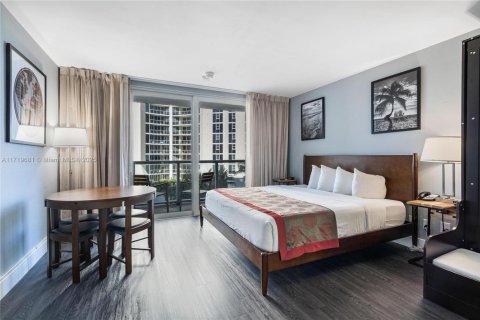 Condominio en venta en Sunny Isles Beach, Florida, 33.44 m2 № 1775165 - foto 5
