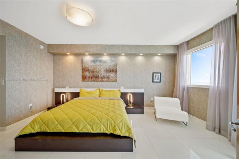 Copropriété à louer à Sunny Isles Beach, Floride: 3 chambres, 205.69 m2 № 1830872 - photo 21