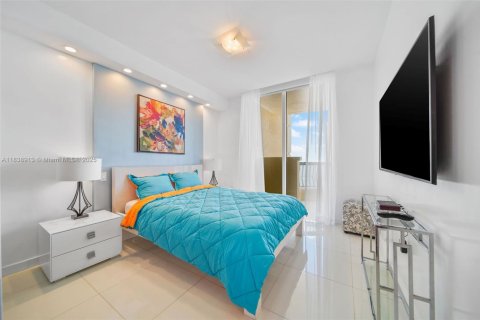 Copropriété à louer à Sunny Isles Beach, Floride: 3 chambres, 205.69 m2 № 1830872 - photo 27
