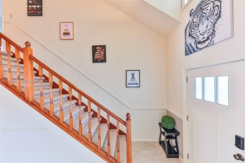 Casa en venta en Cape Coral, Florida, 4 dormitorios, 274.06 m2 № 2428072 - foto 24