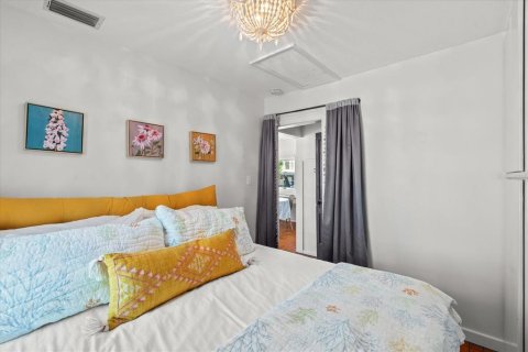 House in New Smyrna Beach, Florida 2 bedrooms, 44.59 sq.m. № 1719093 - photo 21