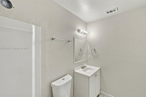Casa en venta en Vero Beach, Florida, 3 dormitorios, 107.4 m2 № 2383234 - foto 3