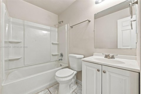 Casa en venta en Vero Beach, Florida, 3 dormitorios, 107.4 m2 № 2383234 - foto 7