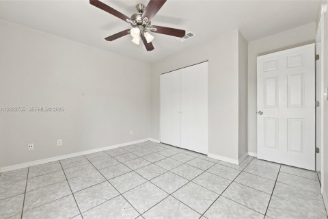 Casa en venta en Vero Beach, Florida, 3 dormitorios, 107.4 m2 № 2383234 - foto 10