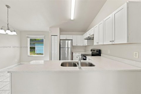 Casa en venta en Vero Beach, Florida, 3 dormitorios, 107.4 m2 № 2383234 - foto 24