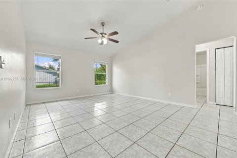 Casa en venta en Vero Beach, Florida, 3 dormitorios, 107.4 m2 № 2383234 - foto 17