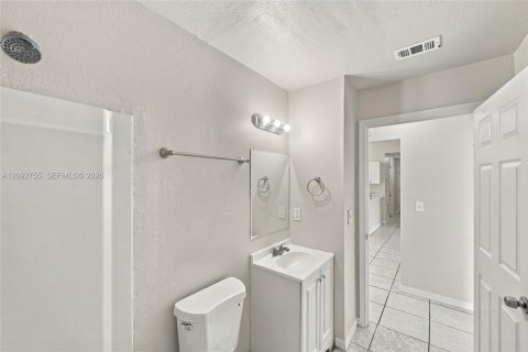 Casa en venta en Vero Beach, Florida, 3 dormitorios, 107.4 m2 № 2383234 - foto 8