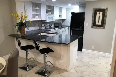Copropriété à louer à Palm Harbor, Floride: 1 chambre, 76.64 m2 № 2103180 - photo 16