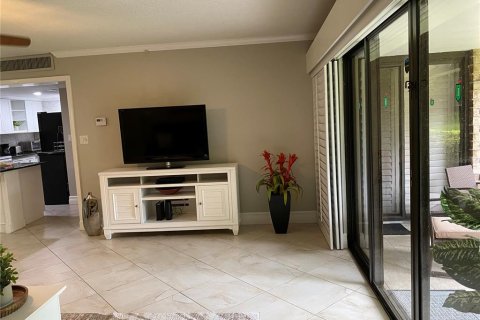 Copropriété à louer à Palm Harbor, Floride: 1 chambre, 76.64 m2 № 2103180 - photo 13