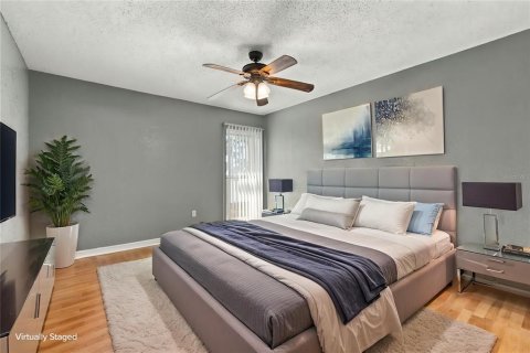 Condo in Tarpon Springs, Florida, 4 bedrooms  № 2395918 - photo 16