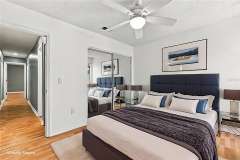 Condo in Tarpon Springs, Florida, 4 bedrooms  № 2395918 - photo 17