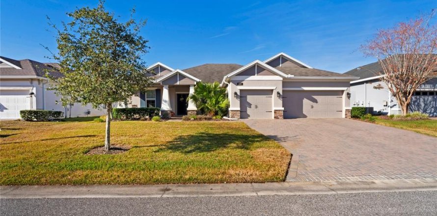 Villa ou maison à Brooksville, Floride 3 chambres, 215.72 m2 № 1510650