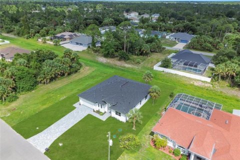 Villa ou maison à vendre à North Port, Floride: 4 chambres, 223.06 m2 № 2148268 - photo 28