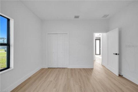 Villa ou maison à vendre à North Port, Floride: 4 chambres, 223.06 m2 № 2148268 - photo 15